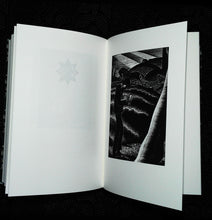 Charger l'image dans la galerie, L'éclaireur, récits gravés de Lynd Ward
